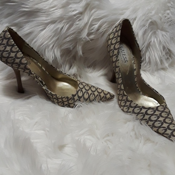 Shoes - Picture 1 of 4